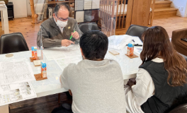 相談会　アドバイス　写真