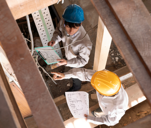 第三者機関　点検中　写真