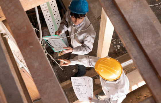 第三者機関　点検中　写真