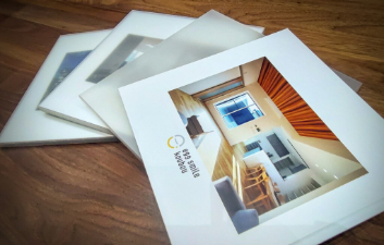 カタログ　一覧　写真