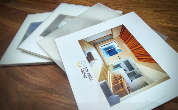 カタログ　一覧　写真