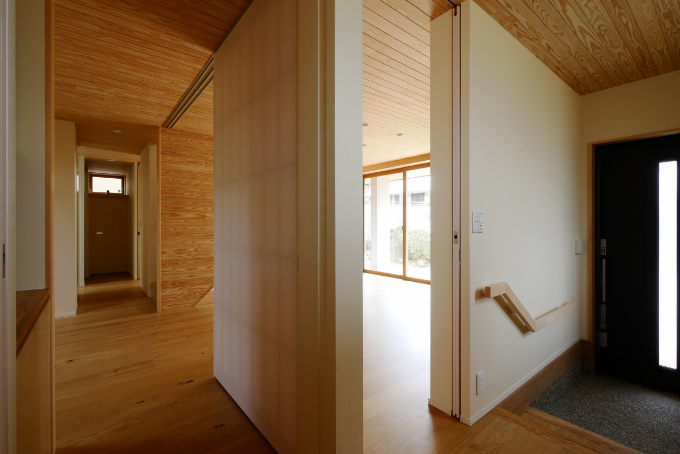 自然素材　内観　写真