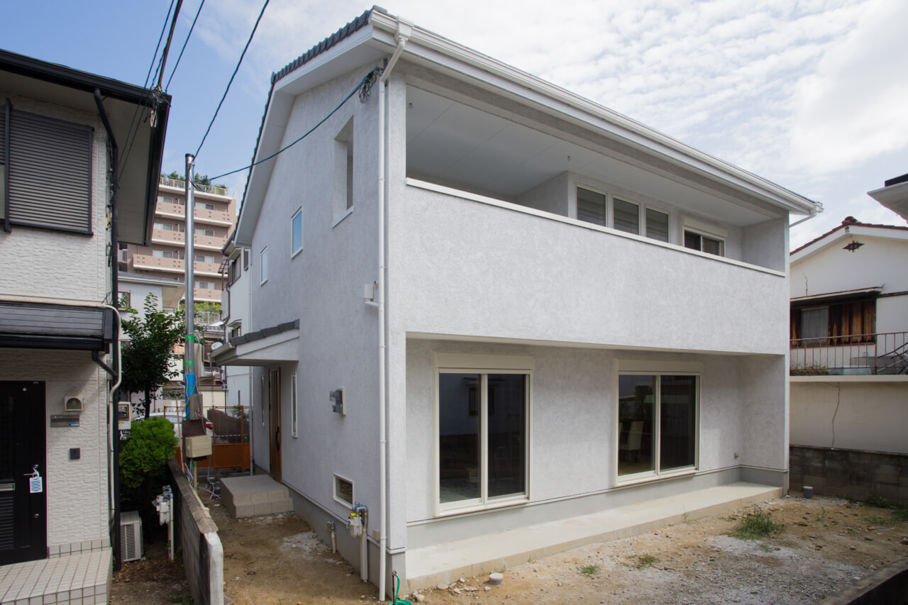 茨木市で建てる自然素材の家｜そとん壁と窯業系サイディング、あなたならどちらを選ぶ？ アイキャッチ