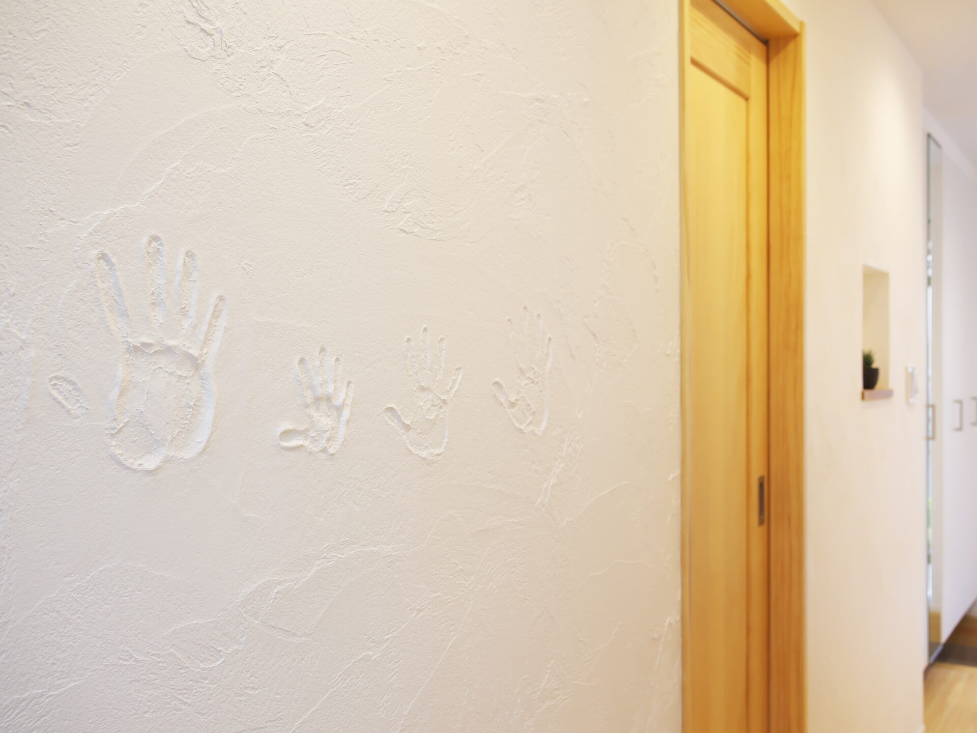 自然素材が健康にいい理由とは。空気を変える4つの理由 アイキャッチ 自然素材が健康にいい理由とは。空気を変える4つの理由 アイキャッチ