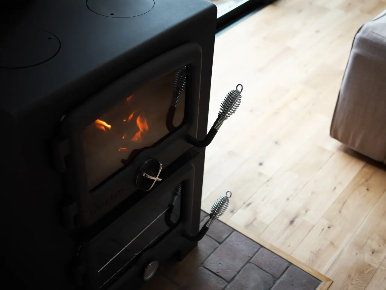 薪ストーブに使う「薪」のこと、知っていますか？ アイキャッチ