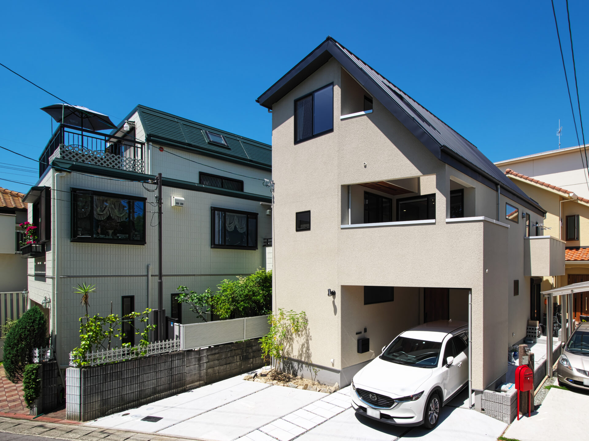 西宮市の注文住宅｜自然素材をナチュラルモダンに仕上げた家｜ALCのフラ目地加工 アイキャッチ