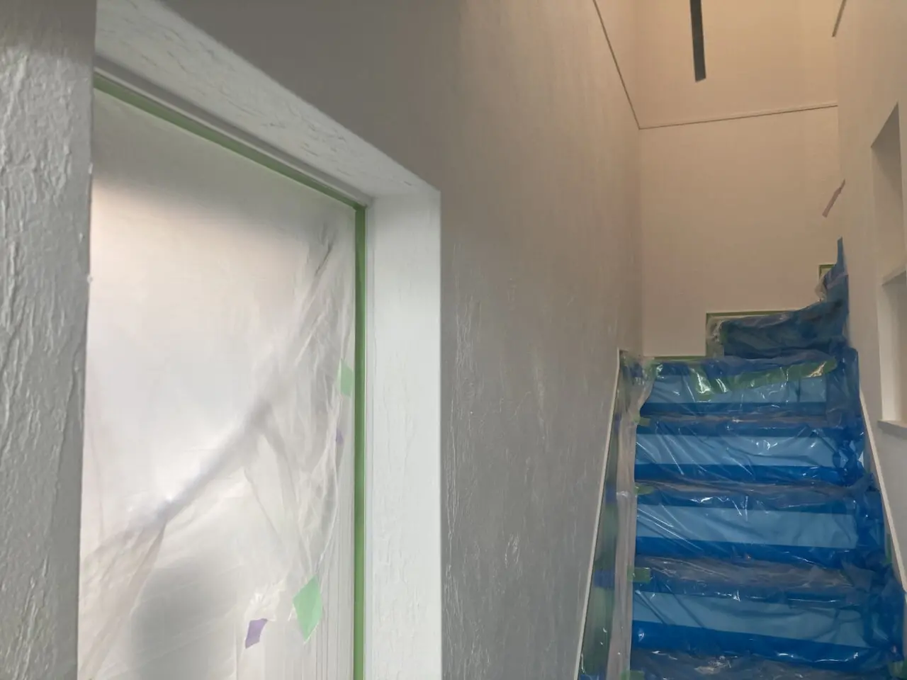 【漆喰塗り】茨木市大同町の新築注文住宅｜自然素材にこだわるエッグ住まいる工房 アイキャッチ