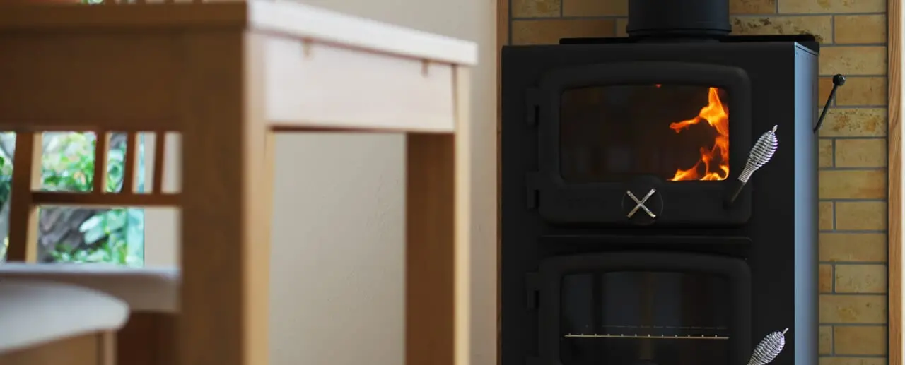 薪ストーブをピザ窯にしてピザを焼いてみたい人の家 アイキャッチ