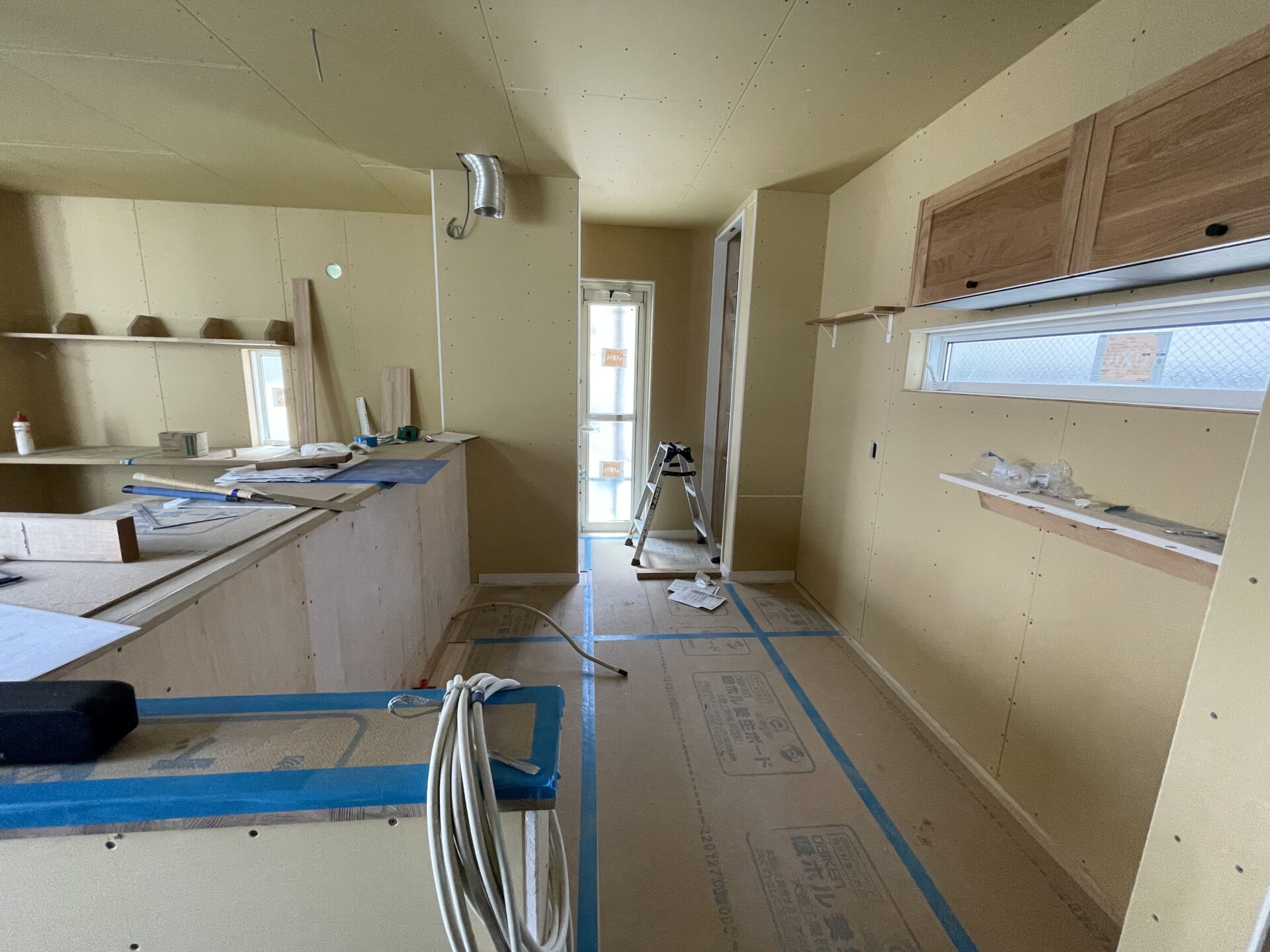 見えない部分にかける手間と時間。設計士による現場打合せ アイキャッチ 見えない部分にかける手間と時間。設計士による現場打合せ アイキャッチ