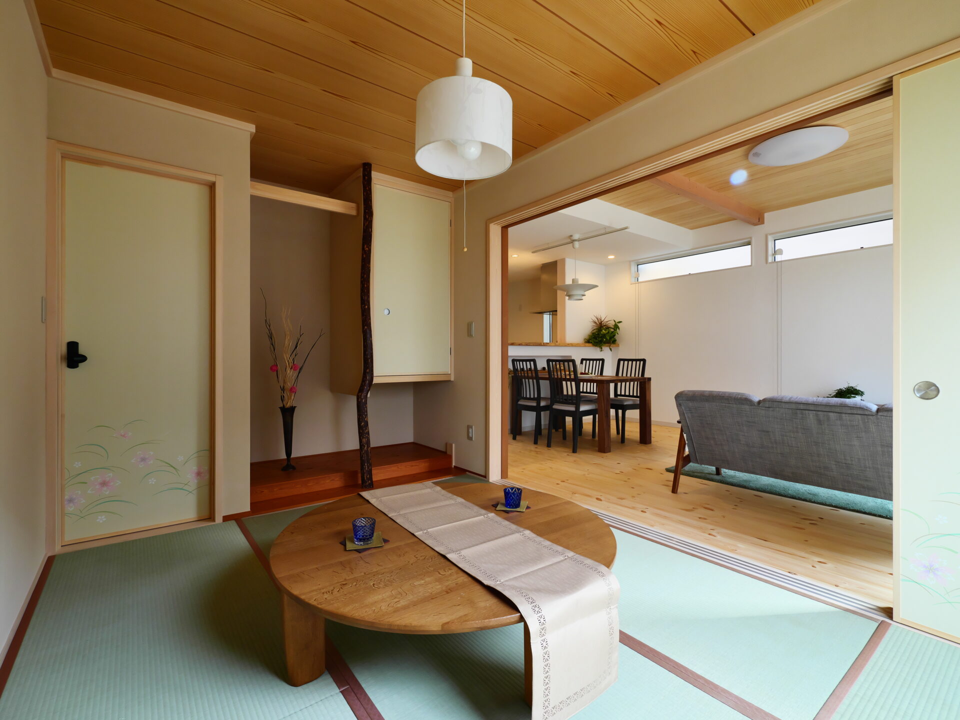 高槻市の注文住宅｜天井羽目板が映える和風の家｜落ち着きある和室を備えた住まい アイキャッチ