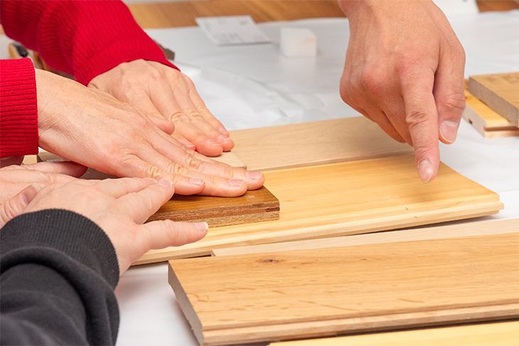 新築の傷が気になる方へ 自然素材の家と上手に暮らすための考え方 アイキャッチ